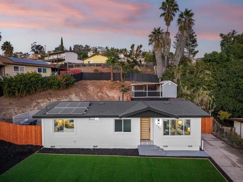 893 Galopago St, Spring Valley, CA, 91977-5216 | Card Image