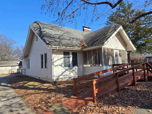 918 1st Ave Nw, Miami, OK, 74354-5646 | Card Image