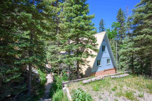 17 Zaps Rd, Taos Ski Valley, NM, 87525-8200 | Card Image