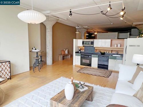 apt-309-1500 Park Ave, Emeryville, CA, 94608-3531 | Card Image