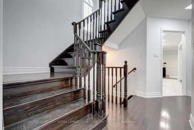 2 Bestview Cres, House other with 4 bedrooms, 4 bathrooms and 2 parking in Maple ON | Image 25
