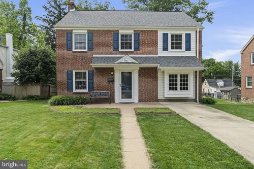 311 E Marshall St, WEST CHESTER, PA, 19380-2438 | Card Image