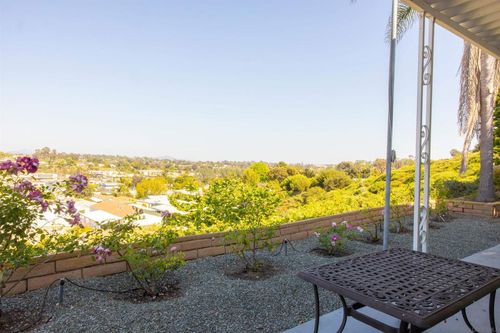 spc-110-444 N El Camino Real, Encinitas, CA, 92024-1315 | Card Image