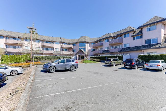 203 - 21975 49 Avenue, Condo with 2 bedrooms, 2 bathrooms and 2 parking in Langley BC | Image 3