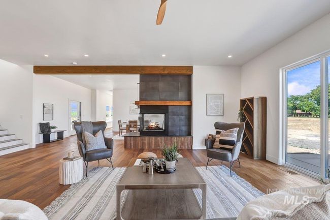 2282 E 4400 N, House other with 4 bedrooms, 4 bathrooms and 3 parking in Filer ID | Image 10