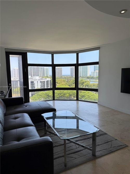 apt-1004-3375 N Country Club Dr, Aventura, FL, 33180-1653 | Card Image