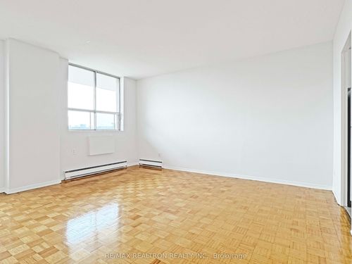 900-525 Eglinton Ave E, Toronto, ON, M4P1N5 | Card Image