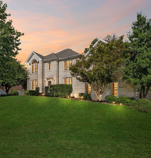 114 Stillwater Trl, Hendersonville, TN, 37075-4305 | Card Image