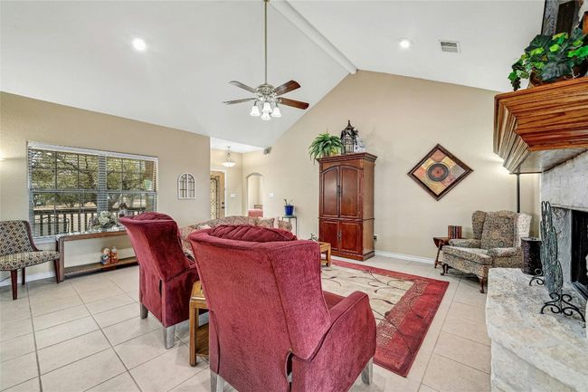 1370 Sunset Vw, House other with 3 bedrooms, 2 bathrooms and 4 parking in Fischer TX | Image 6