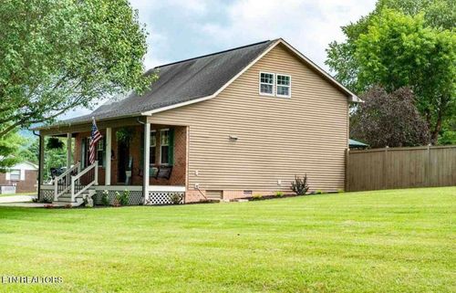 330 Sycamore St, Bean Station, TN, 37708-4212 | Card Image