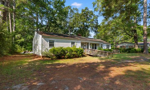 411 E Leitner St, Latta, SC, 29565-1612 | Card Image