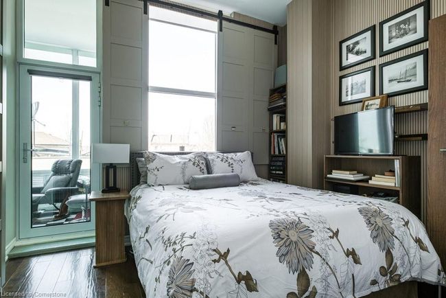 201 - 50 Murray St W, House attached with 2 bedrooms, 1 bathrooms and 1 parking in Hamilton ON | Image 17