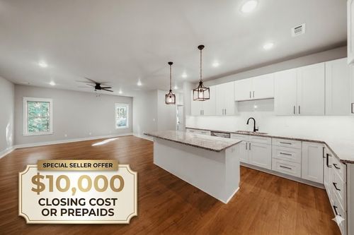 17 Kirkcolm Dr, Bella Vista, AR, 72715-4708 | Card Image