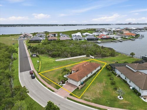 2317 5th St E, PALMETTO, FL, 34221-2495 | Card Image