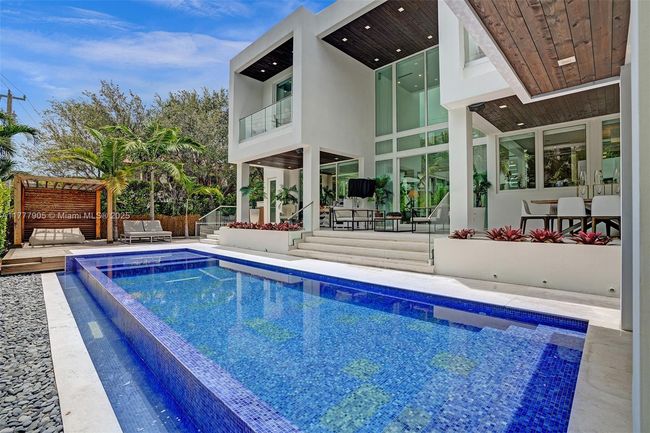 201 Buttonwood Dr, House other with 5 bedrooms, 7 bathrooms and null parking in Key Biscayne FL | Image 75