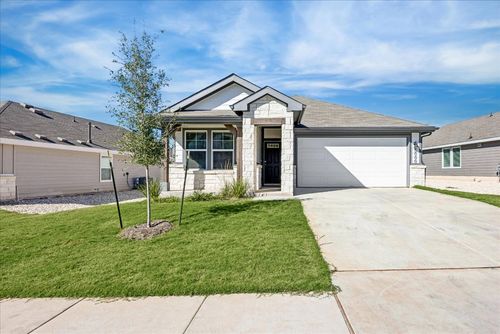 5000 Hazelnut Ln, Del Valle, TX, 78617 | Card Image