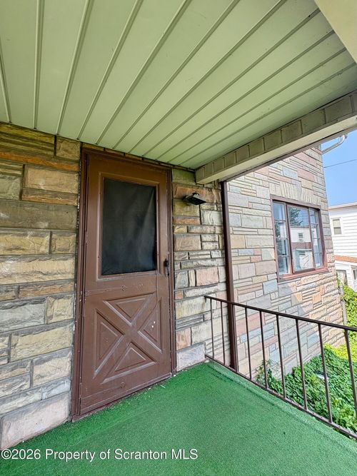 rear-right-624 Hemlock Street, Scranton, PA, 18505 | Card Image