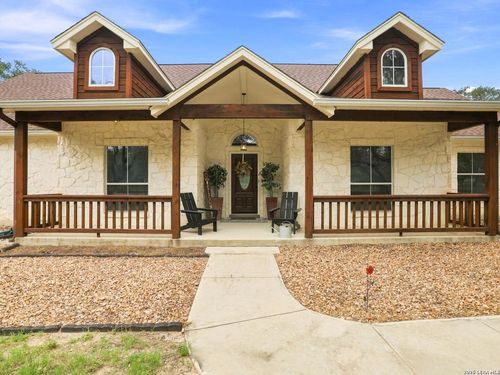 316 Governors Dr, Floresville, TX, 78114-4221 | Card Image