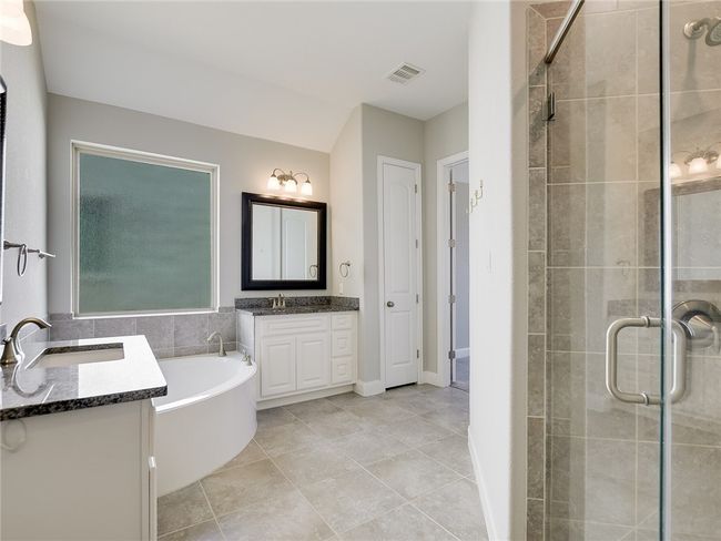 305 Maxwell Way, House other with 4 bedrooms, 3 bathrooms and 4 parking in Austin TX | Image 8