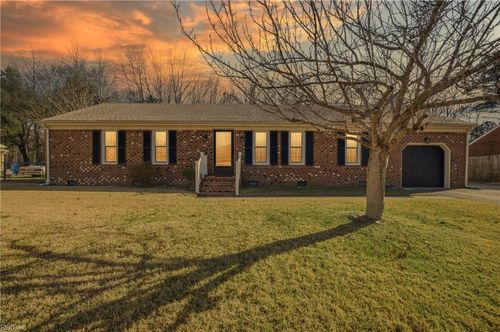 533 Scarborough Dr, Chesapeake, VA, 23322-4120 | Card Image