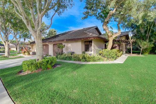 5051 Pine Dr, Boynton Beach, FL, 33437-1333 | Card Image