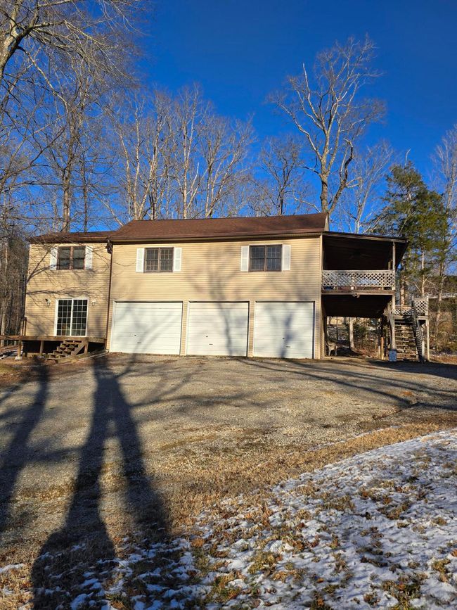 305 Miller Ln, House other with 3 bedrooms, 1 bathrooms and null parking in Burnside KY | Image 4