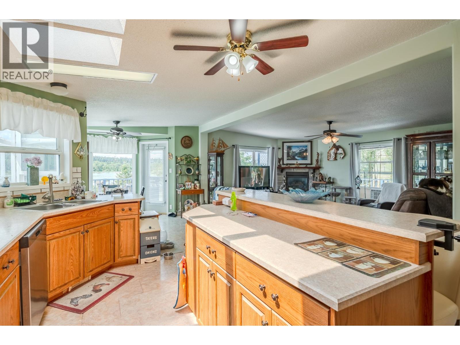 Residential in Lac La Hache 5