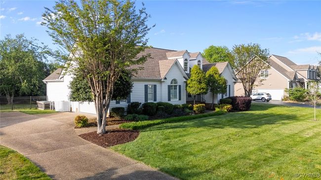 View of front of home | Image 35