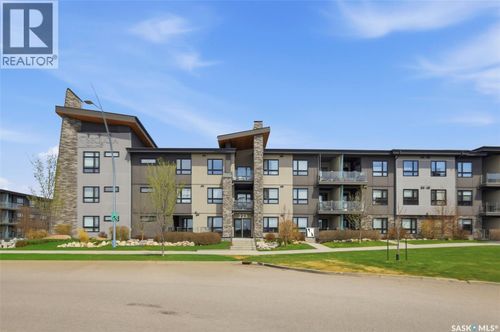 316-223 Evergreen Sq, Saskatoon, SK, S7W0W2 | Card Image