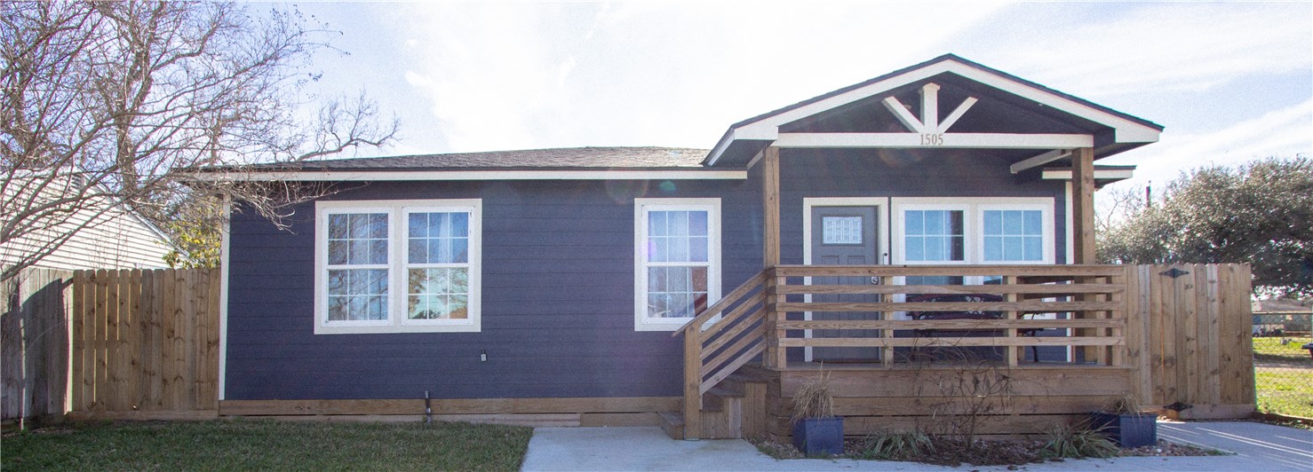 Dewitt St, Corpus Christi, TX 78418
