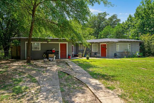 1415 20 1/2 St, Huntsville, TX, 77340-5041 | Card Image