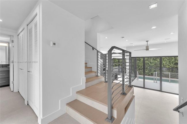 1 - 640 Fernwood Rd, Townhouse with 4 bedrooms, 3 bathrooms and null parking in Key Biscayne FL | Image 6