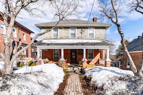 24 Mary St W, Huntsville, ON, P1H1V3 | Card Image