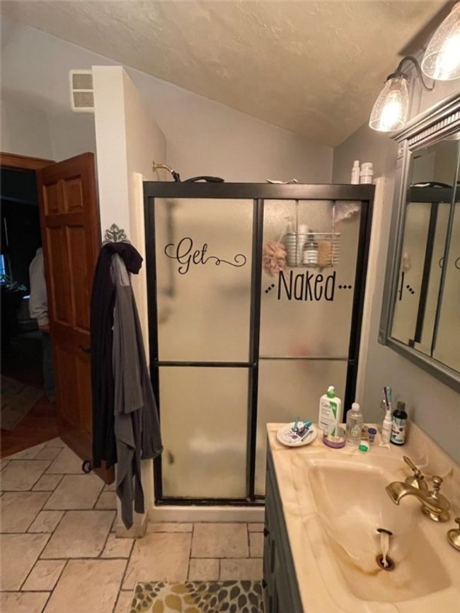 934 W Newton Rd(thomas School Rd), House other with 3 bedrooms, 3 bathrooms and 3 parking in Hempfield Twp - WML PA | Image 11