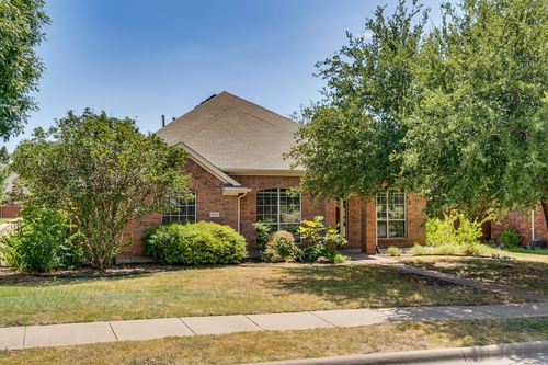 9761 Snowberry Dr, Frisco, TX, 75035-3102 | Card Image