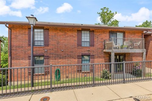 apt-3-5543 Baronridge Dr, Saint Louis, MO, 63129-3040 | Card Image