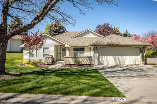 3516 S Fisher Ct, Kennewick, WA, 99337-2559 | Card Image