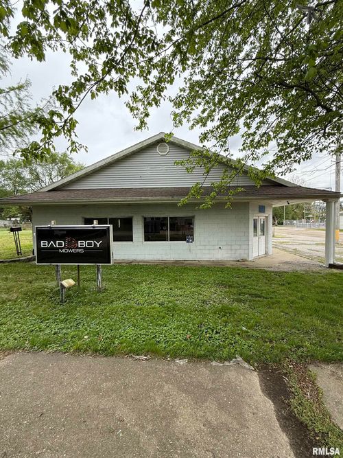 423 S Washington St, Mount Pulaski, IL, 62548-1344 | Card Image