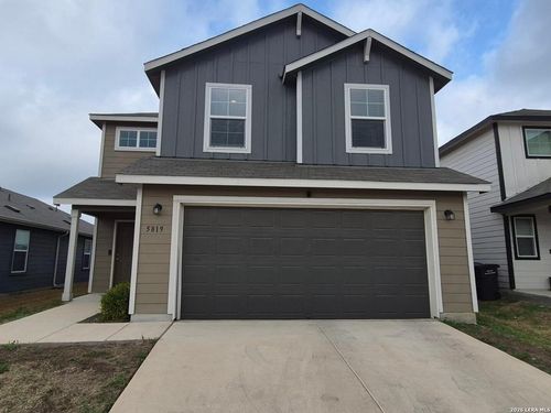 5819 Rolling Gln, San Antonio, TX, 78218-4754 | Card Image