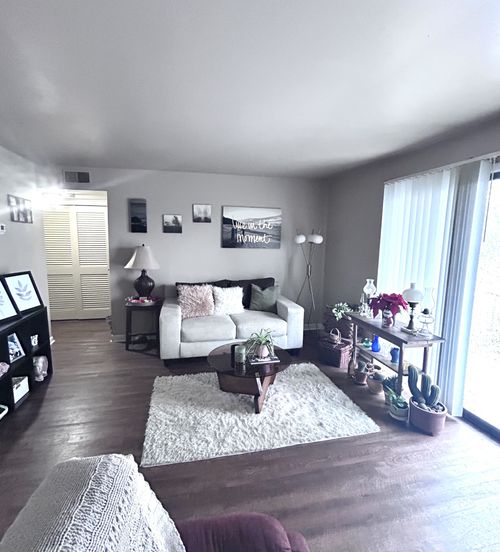 apt-i35-420 Walton Ln, Madison, TN, 37115-5398 | Card Image