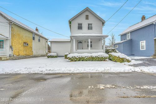 937 Mary St, Throop, PA, 18512-1160 | Card Image