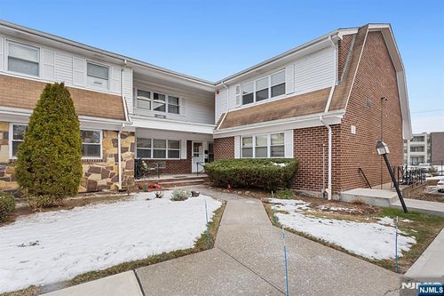 25 River Rd, Nutley, NJ, 07110-3446 | Card Image