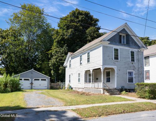 20 Walnut St, Glens Falls, NY, 12801-3722 | Card Image