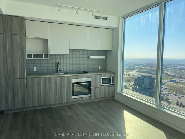 3210 - 5 Buttermill Ave, Condo with 2 bedrooms, 2 bathrooms and null parking in Vaughan ON | Image 15