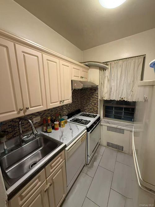apt-5k-6333 98th Pl, Rego Park, NY, 11374-2321 | Card Image
