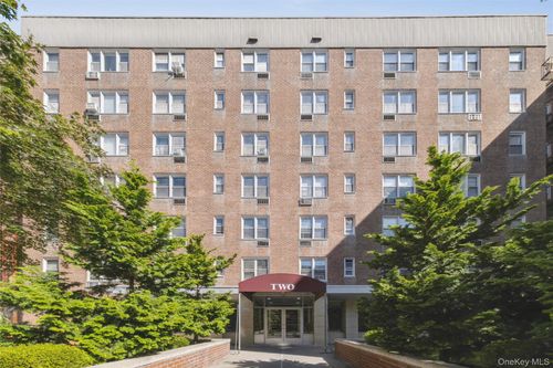1e-2 Sadore Ln, Yonkers, NY, 10710-4845 | Card Image