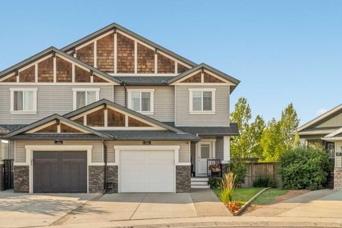 {{alt}} | Card Image