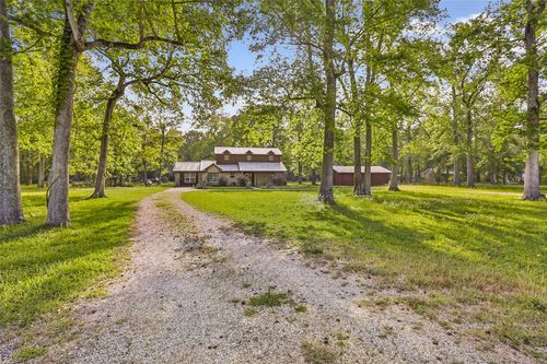 420 County Road 4012, Dayton, TX, 77535-7400 | Card Image