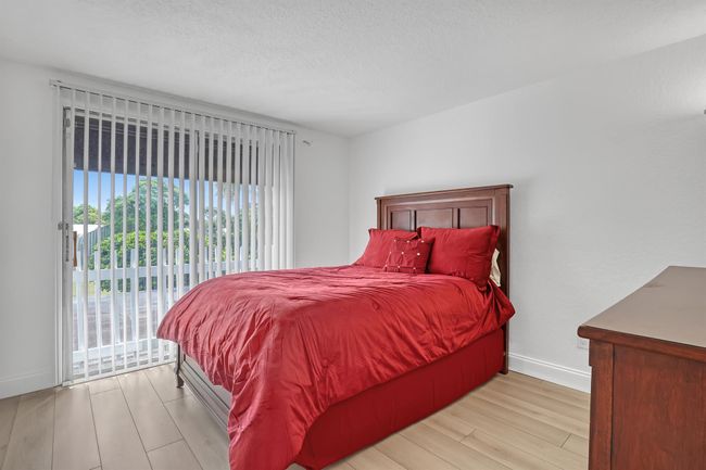 852 Palo Verde Ct, House other with 5 bedrooms, 3 bathrooms and null parking in Haverhill FL | Image 37