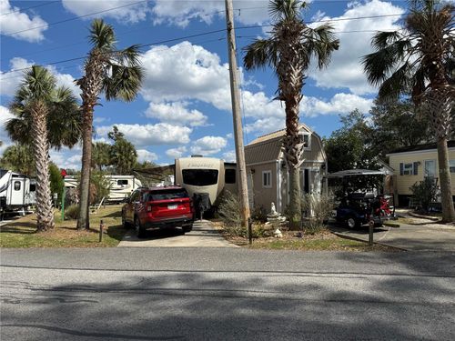 2875 Ne 102nd Avenue Rd, SILVER SPRINGS, FL, 34488-8326 | Card Image